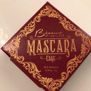 Besame vintage cake mascara